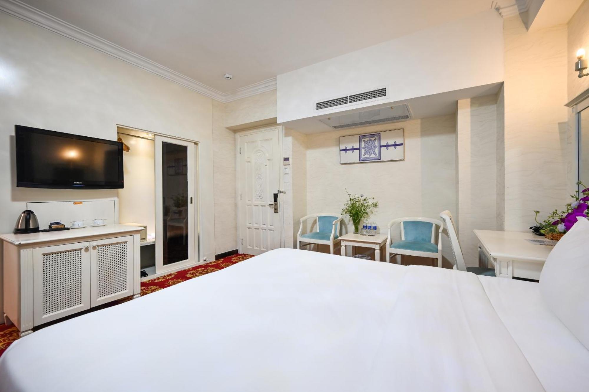 California Saigon Hotel & Rooftop Pool Ho Şi Min Oda fotoğraf