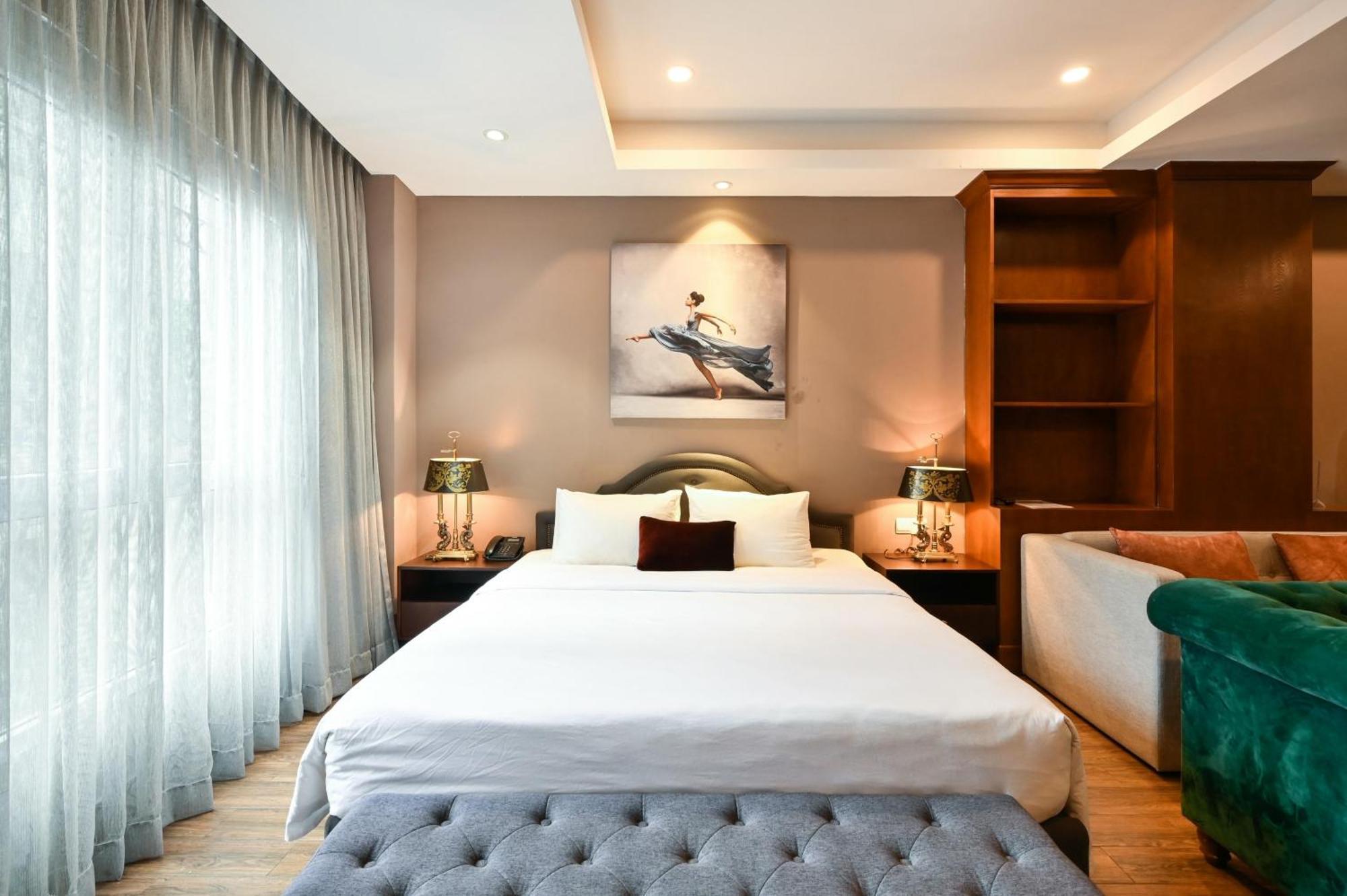California Saigon Hotel & Rooftop Pool Ho Şi Min Dış mekan fotoğraf